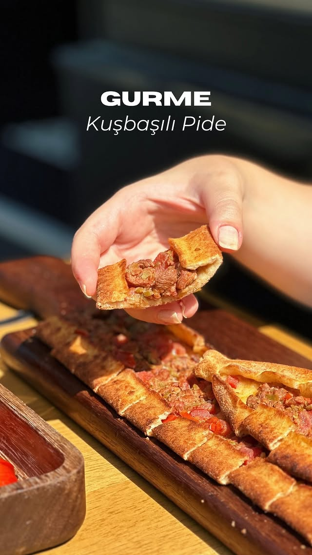 Kuşbaşılı Pide